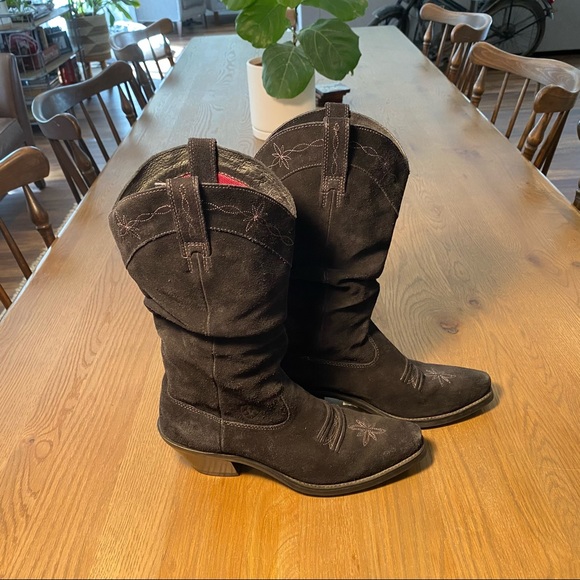 Ariat Shoes - Ariat black suede slouchy cowboy boots EUC